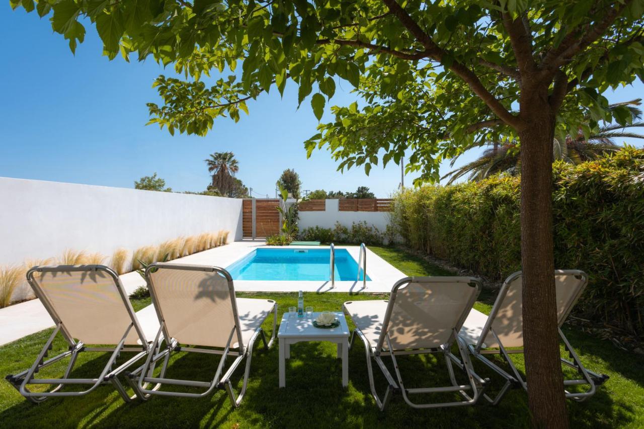 Issos Beach Villa Línia المظهر الخارجي الصورة