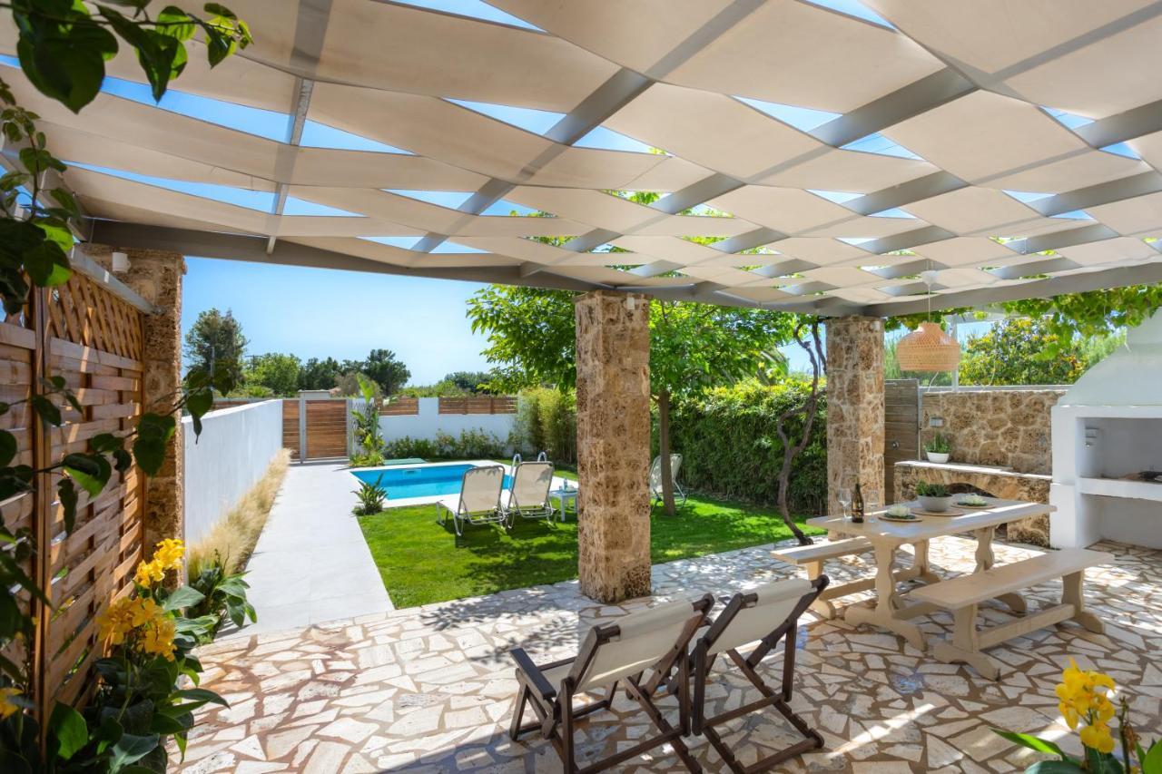 Issos Beach Villa Línia المظهر الخارجي الصورة