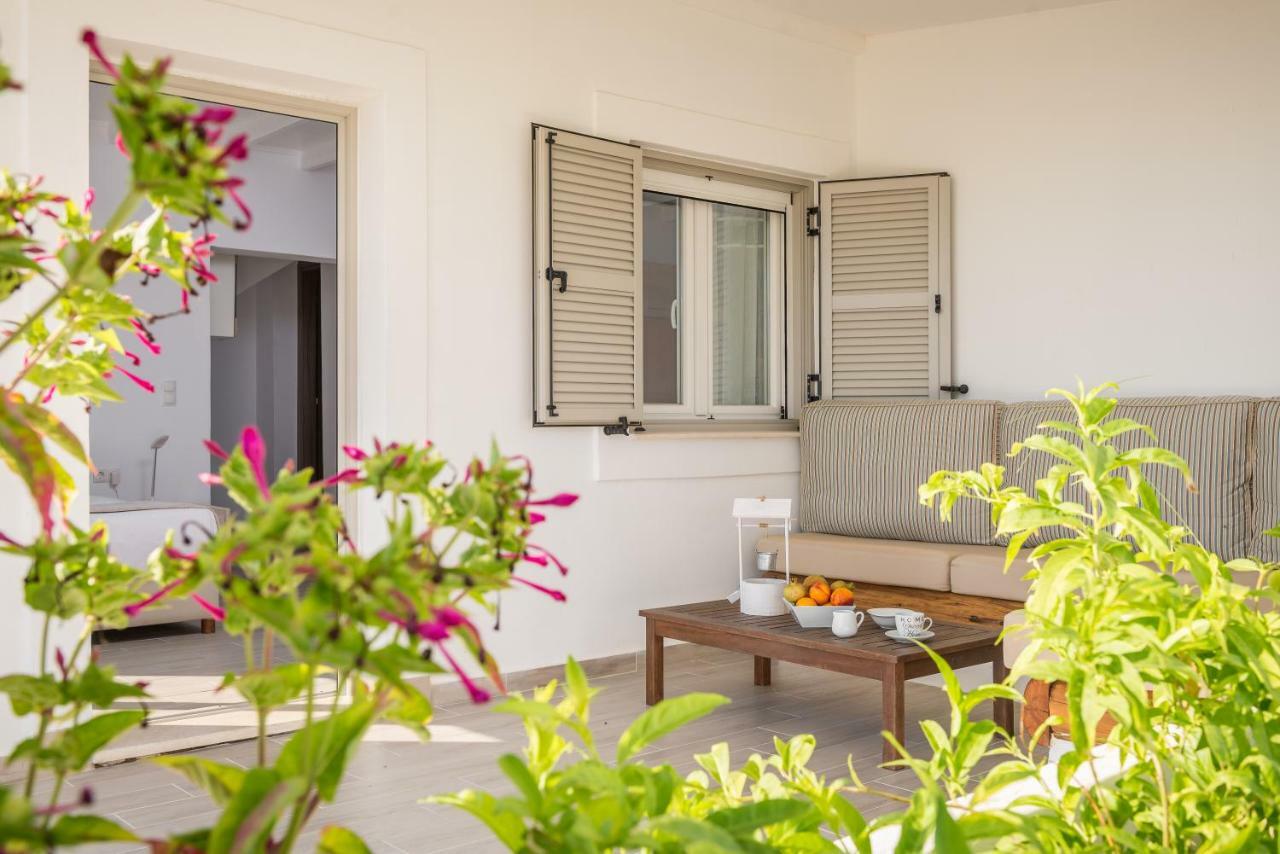 Issos Beach Villa Línia المظهر الخارجي الصورة