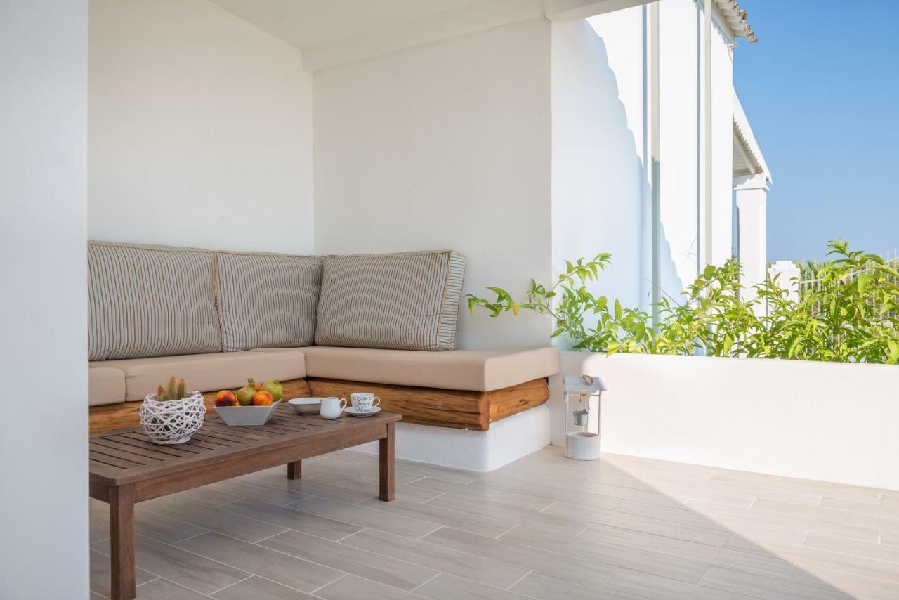 Issos Beach Villa Línia المظهر الخارجي الصورة