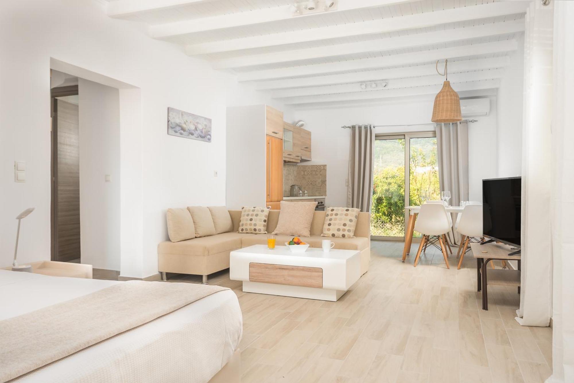 Issos Beach Villa Línia المظهر الخارجي الصورة