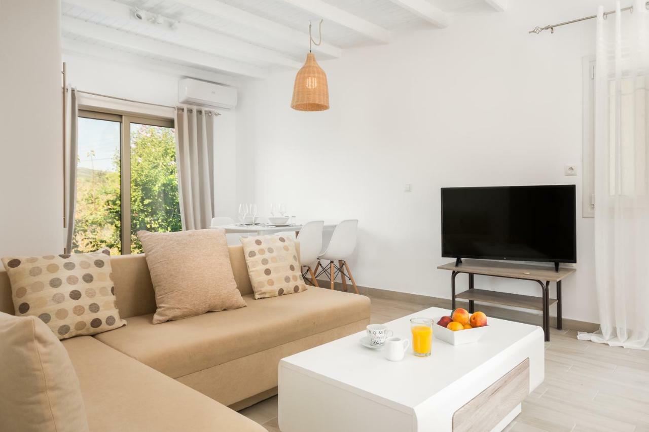 Issos Beach Villa Línia المظهر الخارجي الصورة
